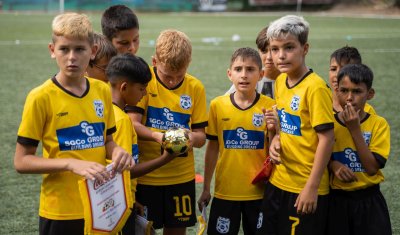 Отборът на ФК Ямбол 2015 спечели убедително детския футболен турнир
