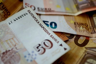 България записа официално нова дата за приемане на еврото