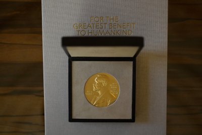 Нобеловата седмица стартира днес с обявяването на лауреатите за Нобеловата
