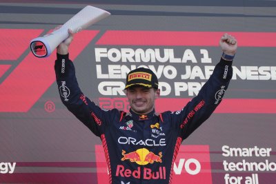 Макс Верстапен е шампион във Формула 1 за трети пореден път