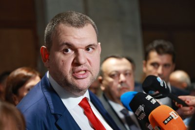 Делян Пеевски вече е съпредседател на ДПС