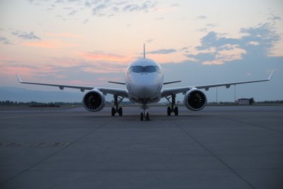 Очаква се извънреден евакуационен полет от България за Тел Авив да бъде извършен днес