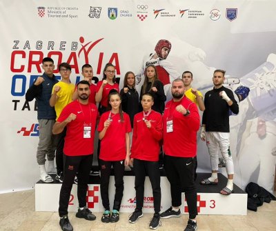 Българските състезатели по олимпийско таекуондо заслужиха пет медала от турнира