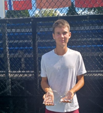 Илиян Радулов с първа загуба на "Мастърс" турнира по тенис на осемте най-добри юноши през сезона