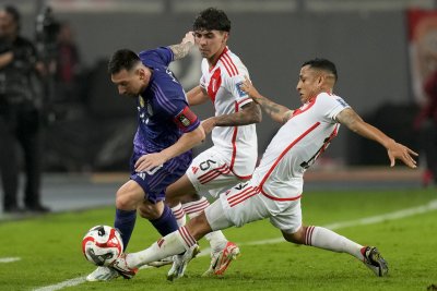 Два гола на Лионел Меси донесоха победата на Аржентина над Перу в мач от световните квалификации