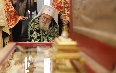 Патриарх Неофит посрещна мощите на Свети Патриарх Евтимий Търновски (Снимки)