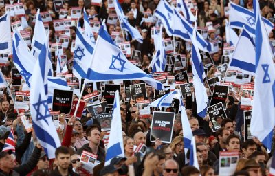 Бдения против антисемитизима и в подкрепа на Израел се проведоха