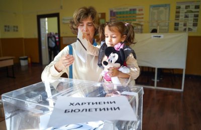 9569 жители са упражнили правото си на глас в Сливен към 11 часа