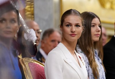 Испанската принцеса Леонор се закле във вярност към Конституцията (Снимки)