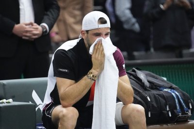 Най добрият български тенисист Григор Димитров трудно сдържаше емоциите си след