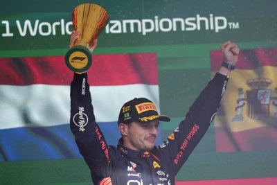 Макс Верстапен спечели Гран при на Бразилия и записа 17-а победа за сезона във Формула 1