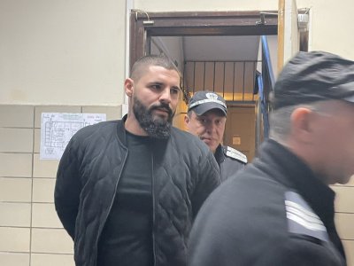 Георги Георгиев обвинен за нападение с макетно ножче над 18