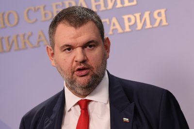 Делян Пеевски вече е единственият председател на ПГ на ДПС