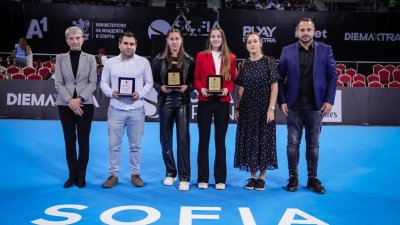 Европейските шампионки по тенис Янева и Денчева бяха наградени преди финала на Sofia Open 2023