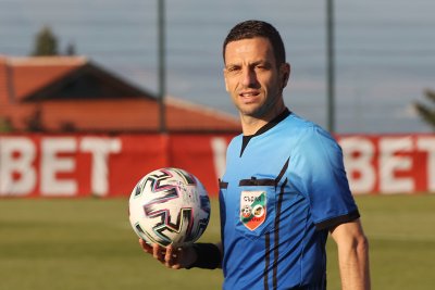 Съдийската комисия СК към Българския футболен съюз БФС определи съдийските