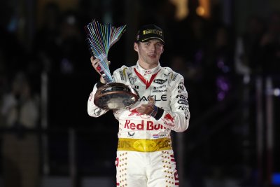 Осигурилият третата си световна титла Макс Верстапен спечели и Гран