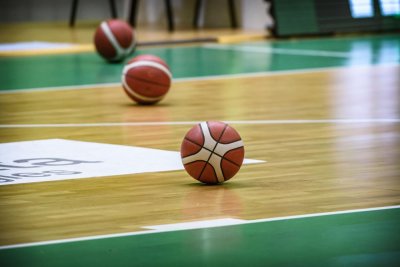 Двубоят от осмия кръг на Националната баскетболна лига НБЛ между