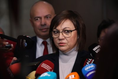 Лидерът на БСП Корнелия Нинова заяви че евентуалното налагане на