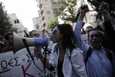 Лекарите в Гърция започват 48-часова национална стачка от днес