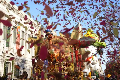 Традиционният парад за Деня на благодарността постави началото на празниците