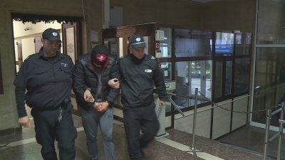 Варненският окръжен съд остави в ареста 35 годишния наркодилър който беше