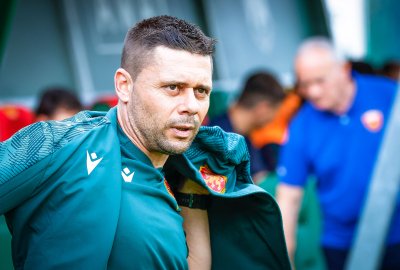 Александър Димитров пред БНТ: В България ни чака работа с подрастващите футболисти