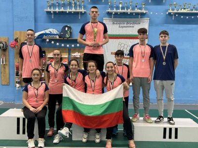 Българските бадминтонисти завършиха втори в отборната надпревара на Балканиадата до 15 г.