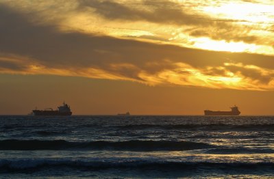 Кораб за насипни товари българска собственост плаващ под малтийски