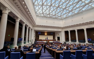 Депутатите обсъждат Бюджет 2024 на извънредно заседание на парламента Очаква