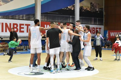 Черноморец Бургас остана непобеден от началото на сезона в Националната