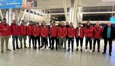 Българският национален отбор по хокей на лед отстъпи на Република