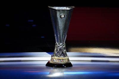 Жребият за плейофите на Лига Европа отново събра Фейенорд и Рома