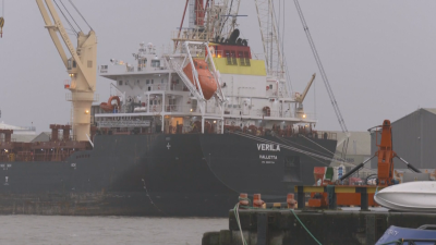 Срещу двама българи от екипажа на кораба Верила са повдигнати