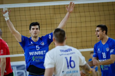 Волейболният Левски се класира за четвъртфиналите на турнира "Чалънжд къп"