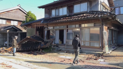 Продължава да расте броят на жертвите след земетресението в Япония