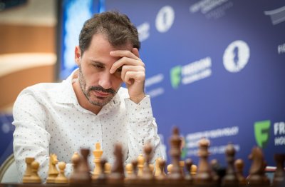 Иван Чепаринов събра 7 точки след първите 12 кръга на