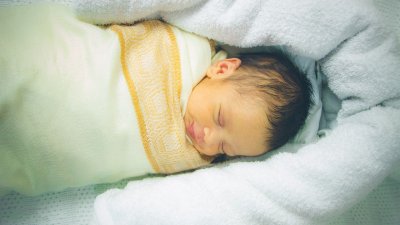 Първото бебе в България за 2024 година е момченце от Пловдив