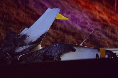 Самолет на японските авиолинии избухна в пламъци на пистата на