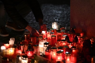 Стрелецът от университета в Прага признал в писмо и за убийството на млад баща и бебето му