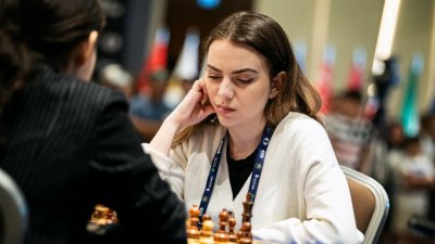 Нургюл Салимова с първа загуба на световното първенство по ускорен шахмат