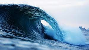 12-метрови вълни: Най-малко 9 пострадали край Калифорния