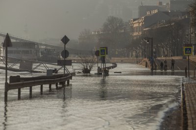 Наводненията в Европа продължават, следващите дни се очаква да бъдат критични