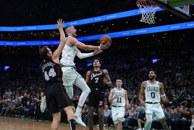 Отборът на Детройт Пистънс изравни рекорда на Филаделфия в НБА