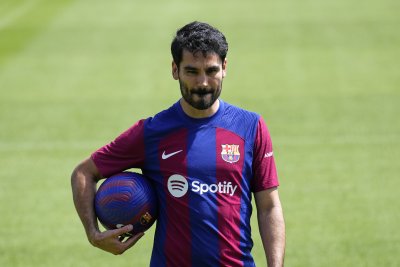 Футболистът на Барселона Илкай Гюндоган е претърпял инцидент във фитнес