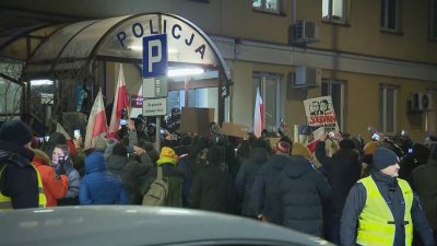 Зрелищен арест на политици беше извършен в Полша в следствие