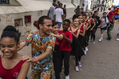 В Хавана започна първият фестивал Балет без граници в Латинска