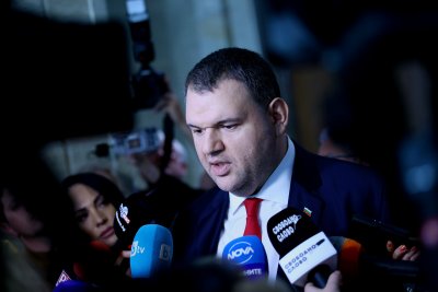 Председателят на ПГ на ДПС Делян Пеевски коментира позицията на