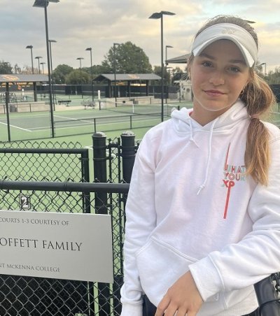 13-годишната Рая Коцева ще играе на полуфиналите на сингъл при девойките на турнир в Клеърмонт