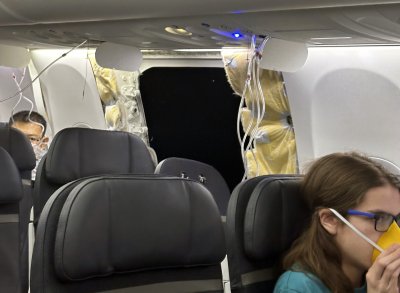 Пътници от злополучния полет на разпадналия се "Боинг" внесоха колективен иск