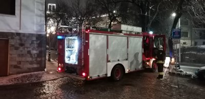 Продължават огледите след снощния пожар в Пампоровата къща в Пловдив